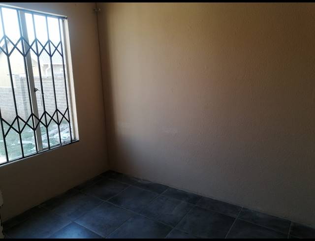 2 BEDROOM HOUSE FOR SALE IN EVATON WEST